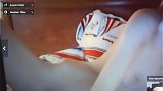 Индийский парень из Дели занимается сексом перед вебкамерой с девушкой-иностранкой - порно видео