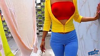 ИДЕАЛЬНАЯ БОЛЬШАЯ И КРУГЛАЯ ЛАТИНСКАЯ Жопа! Узкие леггинсы и большие сиськи! - порно видео