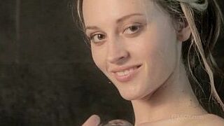 Безупречные женственные формы - порно видео