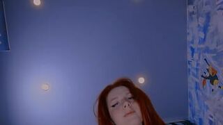 Я развлекаю себя новыми игрушками - порно видео